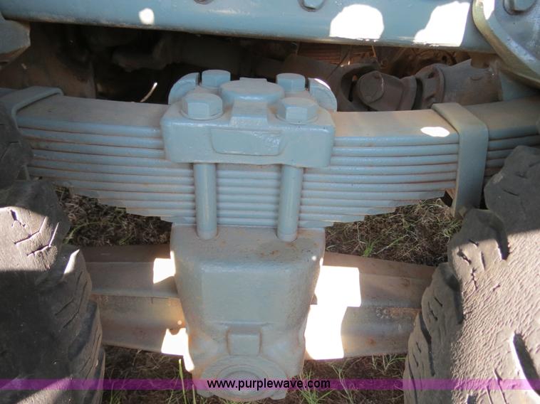 image for item I4981 1980 International F1954 truck with Mayhew drill rig