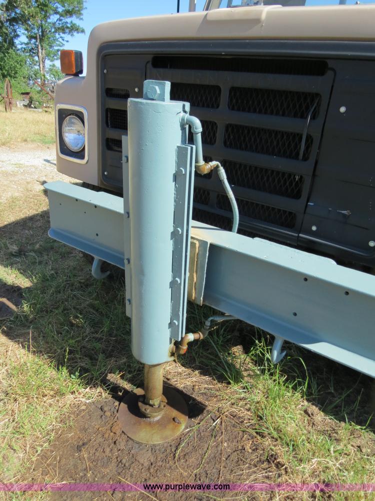 image for item I4981 1980 International F1954 truck with Mayhew drill rig