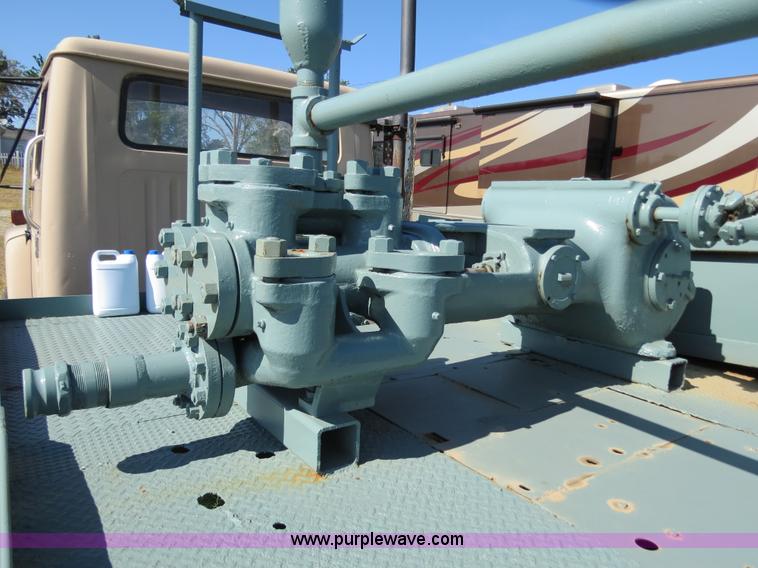 image for item I4981 1980 International F1954 truck with Mayhew drill rig