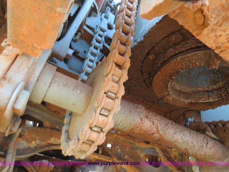 image for item I4981 1980 International F1954 truck with Mayhew drill rig