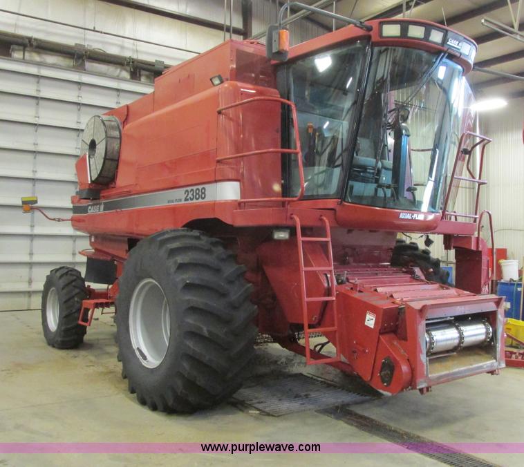 image for item A8649 2004 Case IH 2388 combine