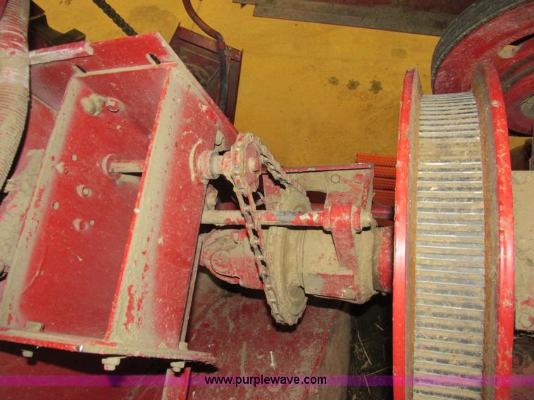 image for item A8649 2004 Case IH 2388 combine