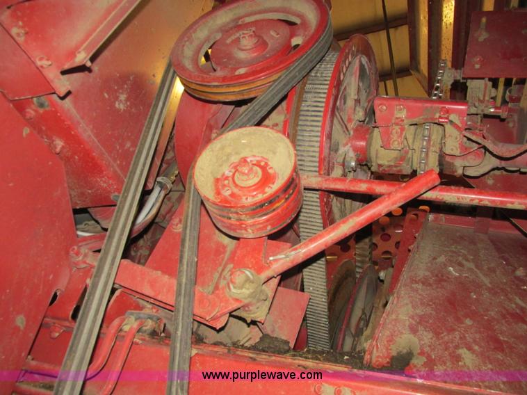 image for item A8649 2004 Case IH 2388 combine