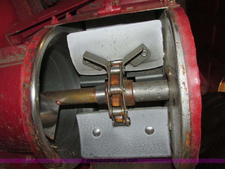 image for item A8649 2004 Case IH 2388 combine