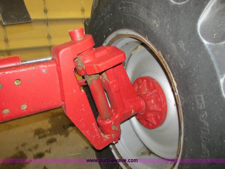 image for item A8649 2004 Case IH 2388 combine