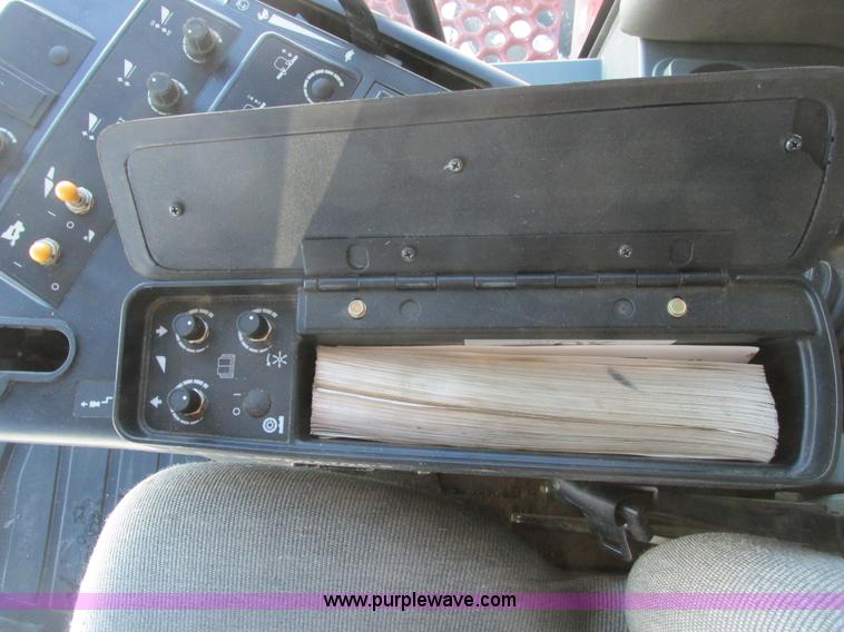 image for item A8649 2004 Case IH 2388 combine