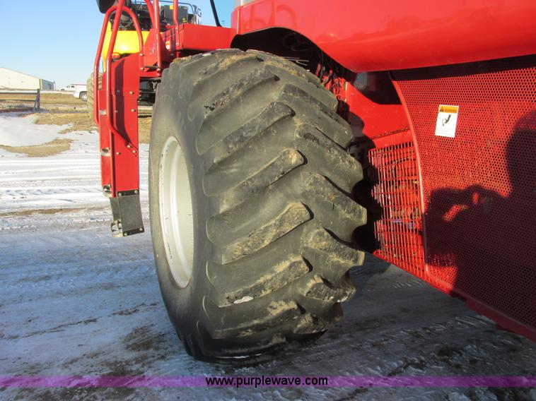 image for item A8649 2004 Case IH 2388 combine
