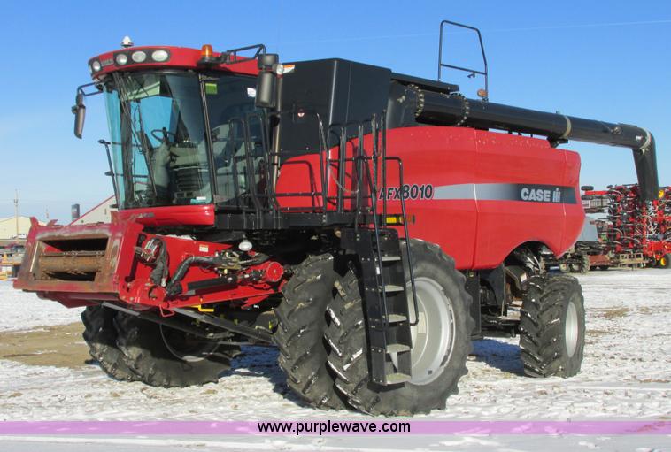 image for item A8650 2005 Case IH 8010 combine