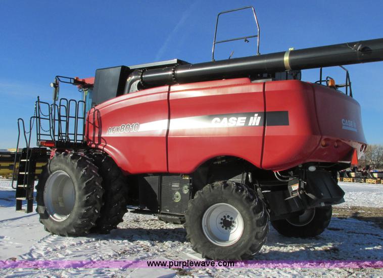 image for item A8650 2005 Case IH 8010 combine