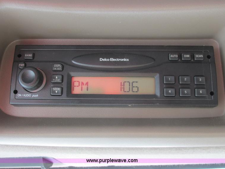 image for item A8650 2005 Case IH 8010 combine