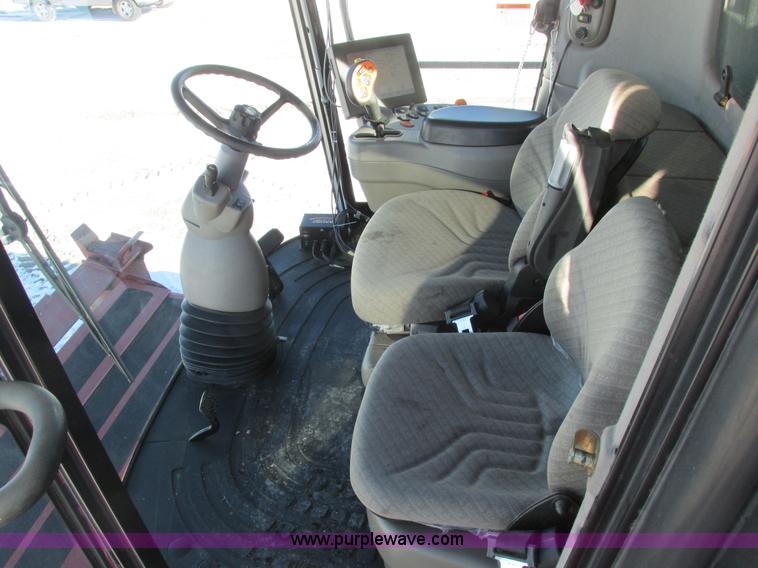 image for item A8650 2005 Case IH 8010 combine