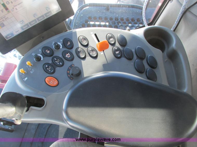 image for item A8650 2005 Case IH 8010 combine