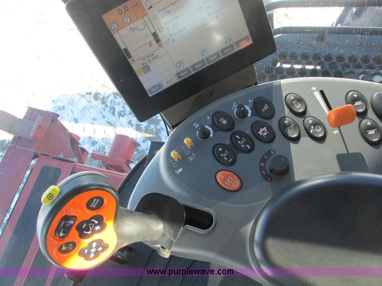 image for item A8650 2005 Case IH 8010 combine