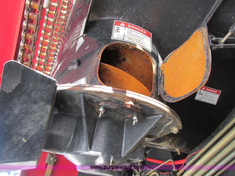 image for item A8650 2005 Case IH 8010 combine