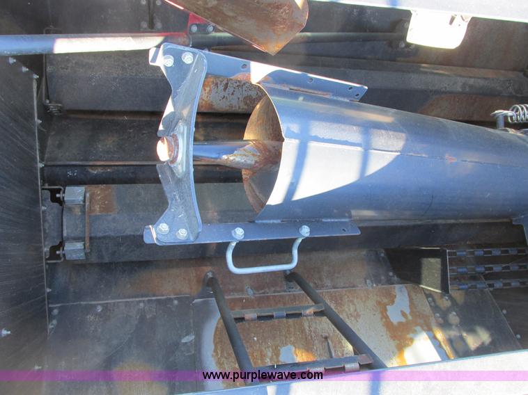 image for item A8650 2005 Case IH 8010 combine