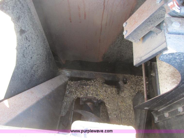 image for item A8650 2005 Case IH 8010 combine