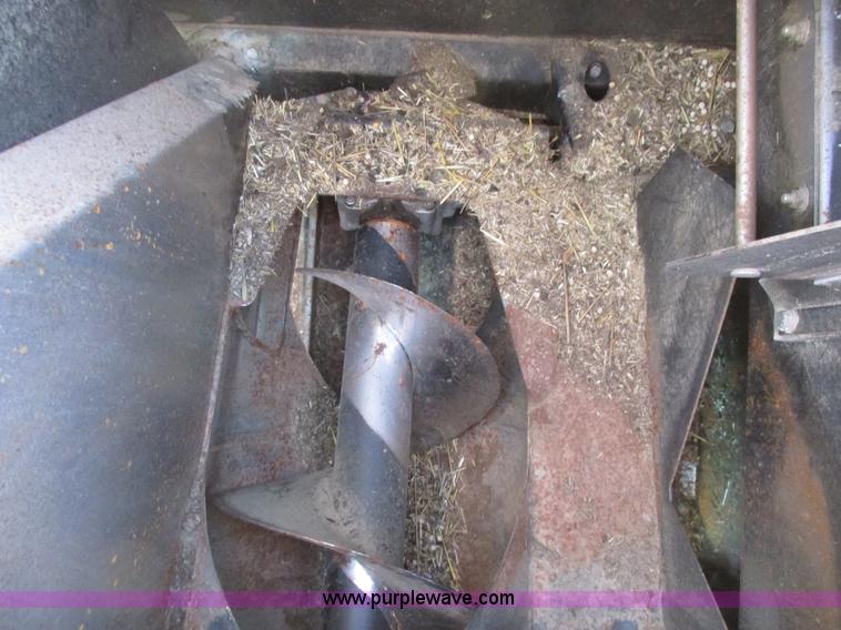 image for item A8650 2005 Case IH 8010 combine