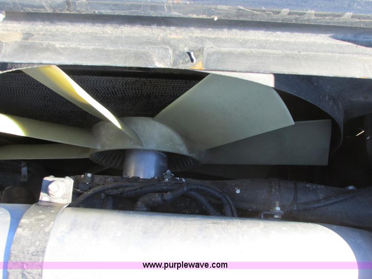 image for item A8650 2005 Case IH 8010 combine