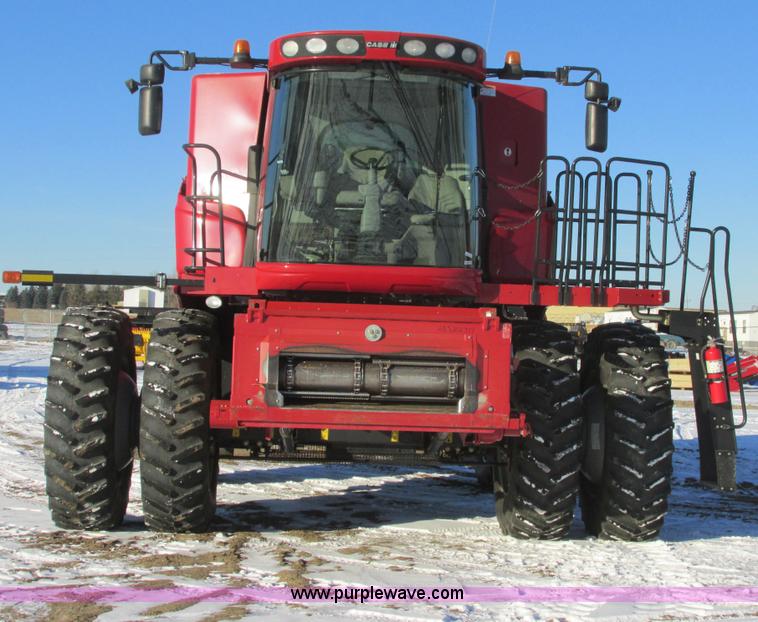 image for item A8651 2008 Case IH 8010 combine