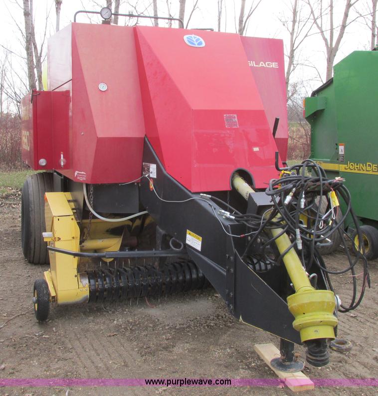 image for item A8653 1998 New Holland 590 square baler
