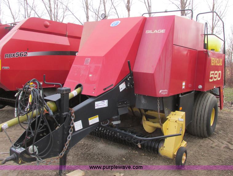 image for item A8653 1998 New Holland 590 square baler
