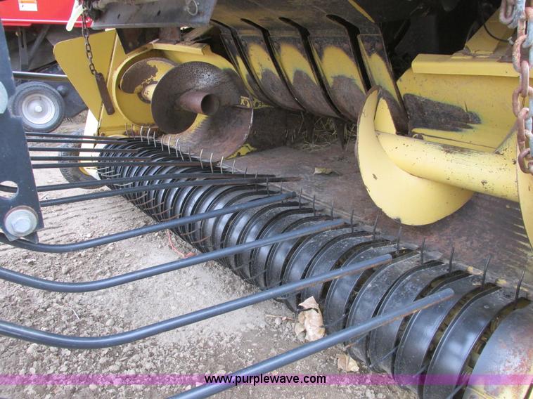 image for item A8653 1998 New Holland 590 square baler