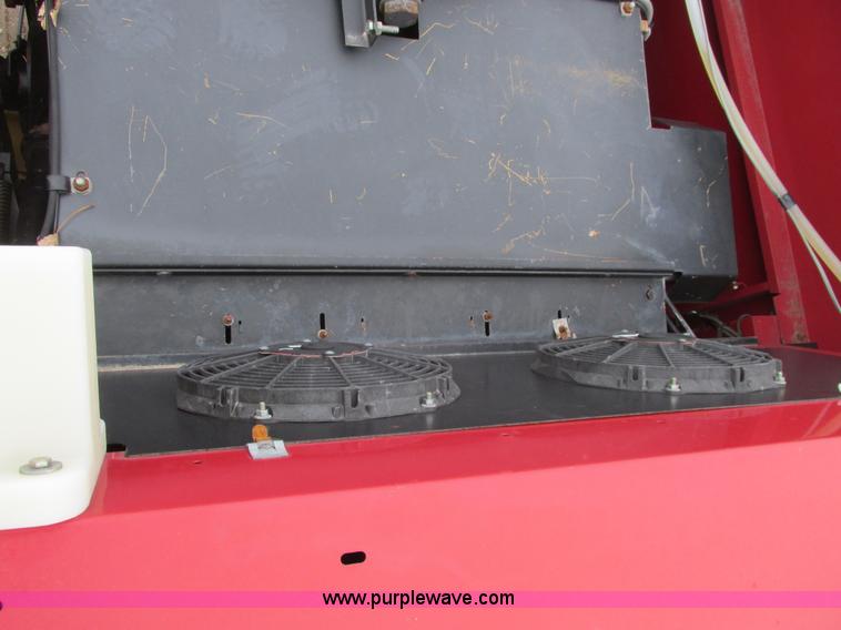 image for item A8653 1998 New Holland 590 square baler