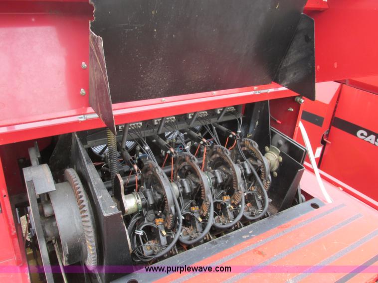 image for item A8653 1998 New Holland 590 square baler