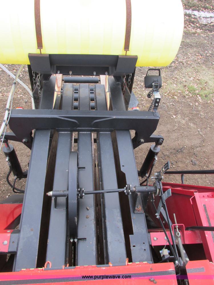 image for item A8653 1998 New Holland 590 square baler