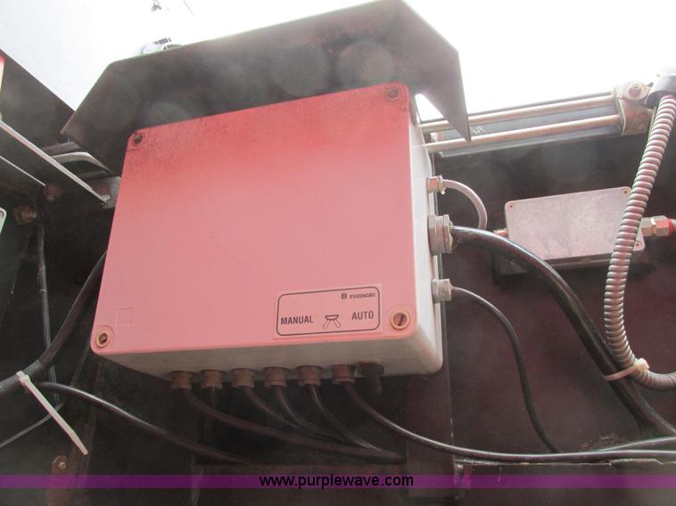 image for item A8653 1998 New Holland 590 square baler