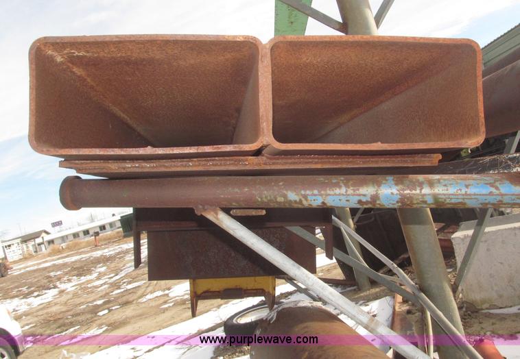 image for item AE9378 Noble scraper hitch fifth wheel mounted adapter