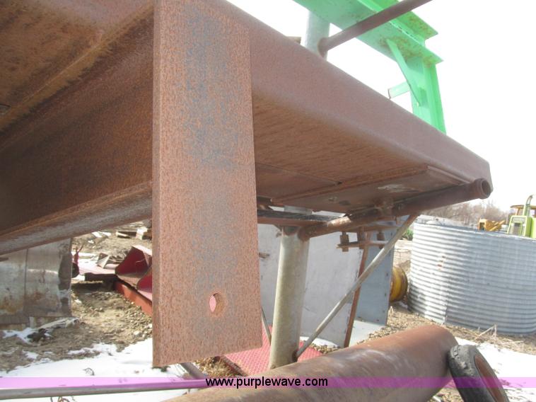 image for item AE9378 Noble scraper hitch fifth wheel mounted adapter