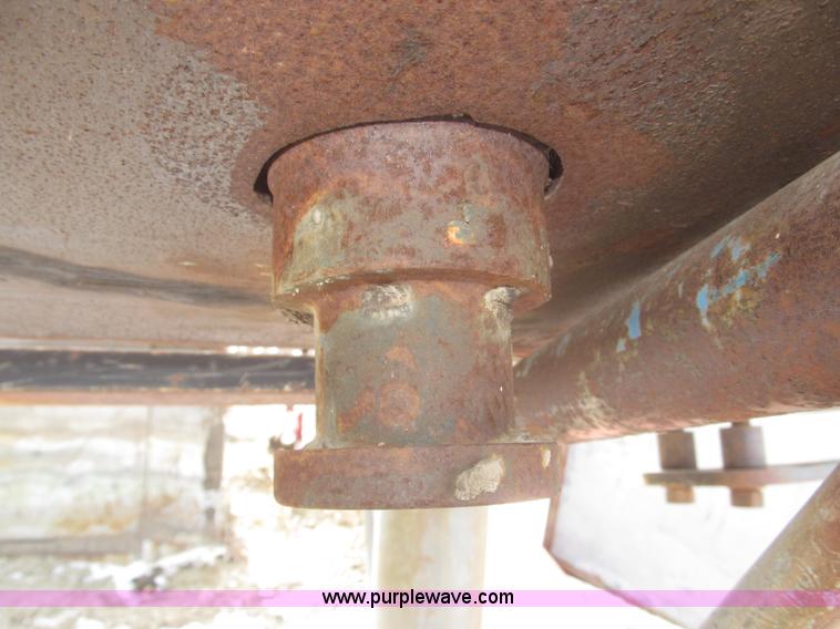 image for item AE9378 Noble scraper hitch fifth wheel mounted adapter