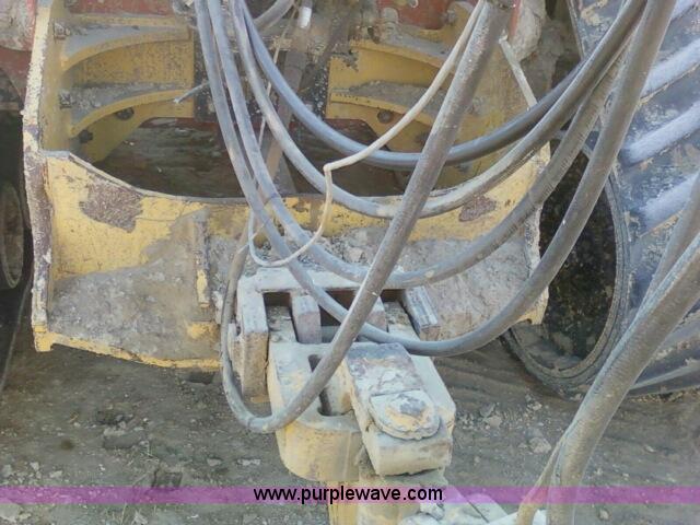 image for item C1664 Noble scraper hitch