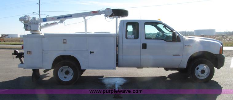 image for item E4636 2006 Ford F350 Super Duty XL SuperCab service truck