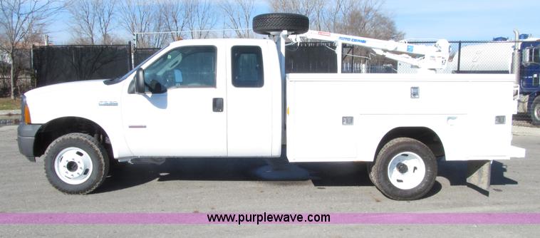 image for item E4636 2006 Ford F350 Super Duty XL SuperCab service truck