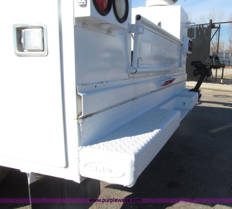 image for item E4636 2006 Ford F350 Super Duty XL SuperCab service truck