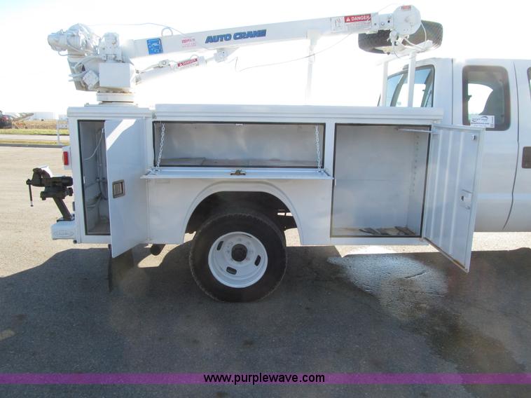 image for item E4636 2006 Ford F350 Super Duty XL SuperCab service truck