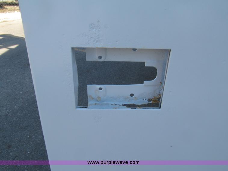 image for item E4636 2006 Ford F350 Super Duty XL SuperCab service truck