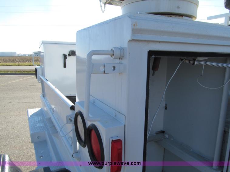 image for item E4636 2006 Ford F350 Super Duty XL SuperCab service truck