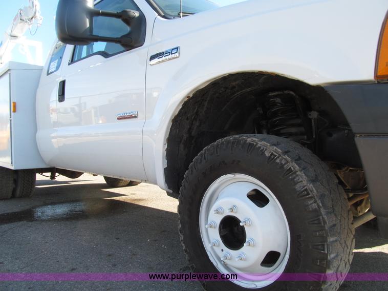 image for item E4636 2006 Ford F350 Super Duty XL SuperCab service truck