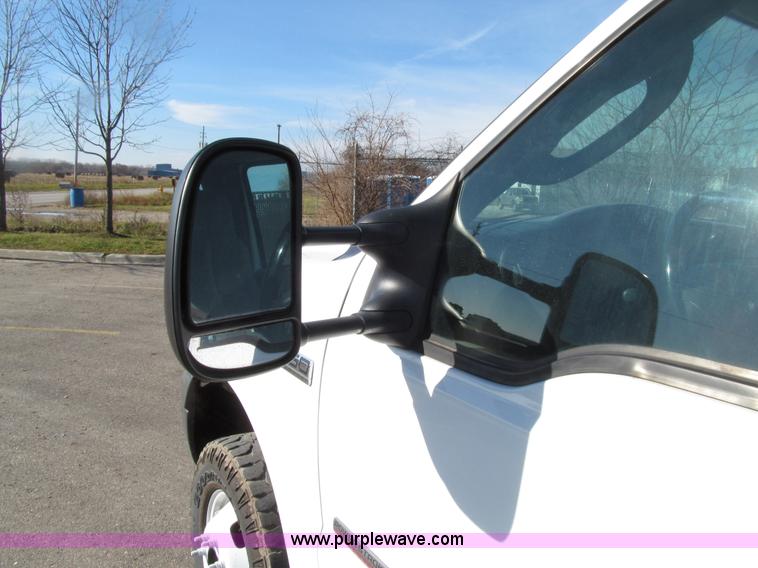 image for item E4636 2006 Ford F350 Super Duty XL SuperCab service truck