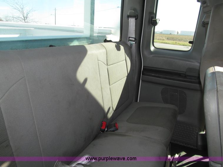 image for item E4636 2006 Ford F350 Super Duty XL SuperCab service truck