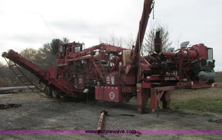 image for item E5178 2005 Morbark 2755 flail chiparvestor