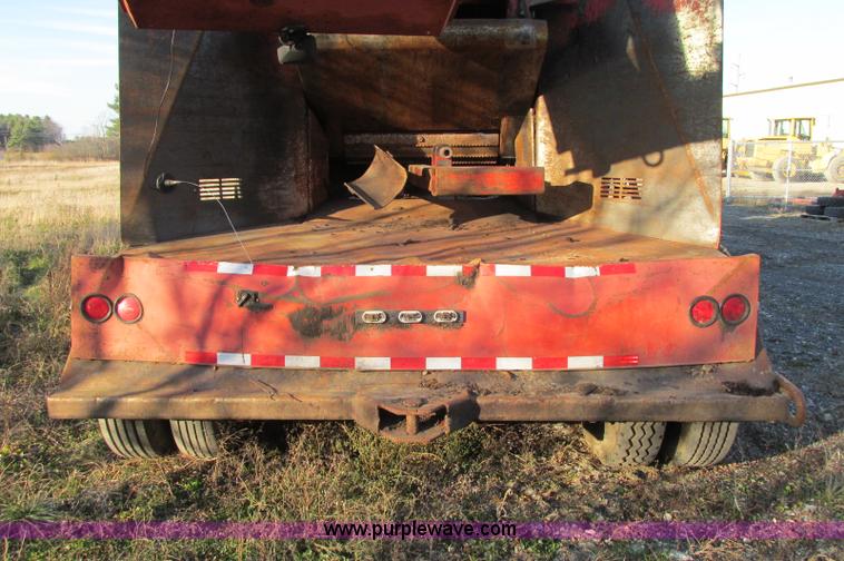 image for item E5178 2005 Morbark 2755 flail chiparvestor