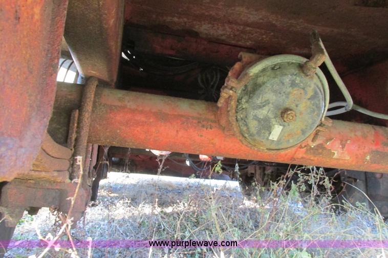 image for item E5178 2005 Morbark 2755 flail chiparvestor