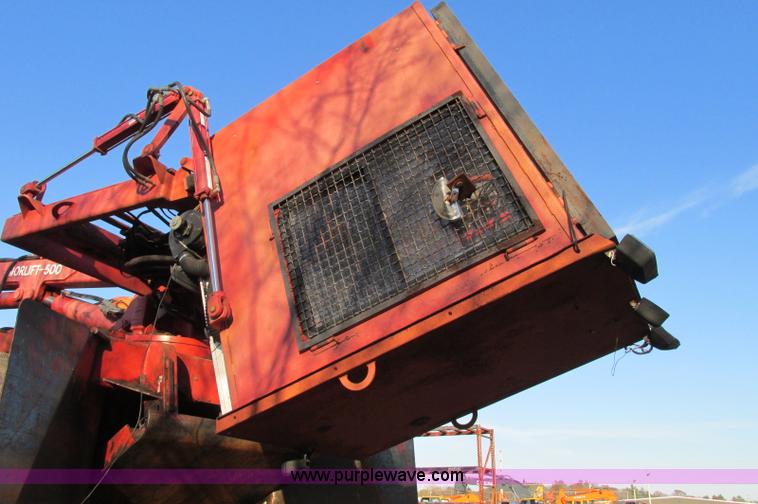 image for item E5178 2005 Morbark 2755 flail chiparvestor