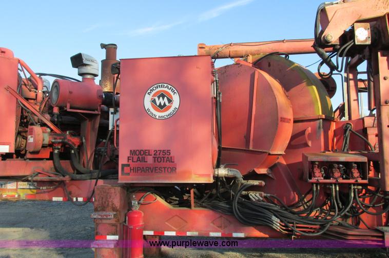 image for item E5178 2005 Morbark 2755 flail chiparvestor