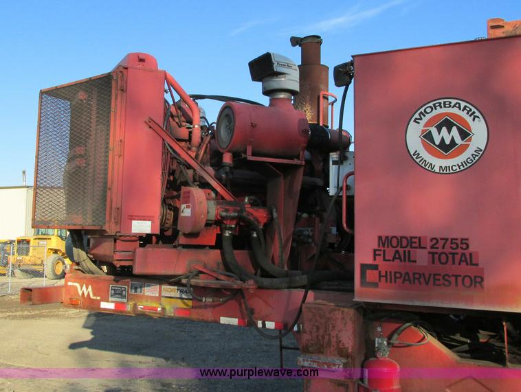 image for item E5178 2005 Morbark 2755 flail chiparvestor