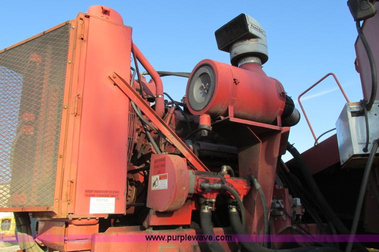 image for item E5178 2005 Morbark 2755 flail chiparvestor